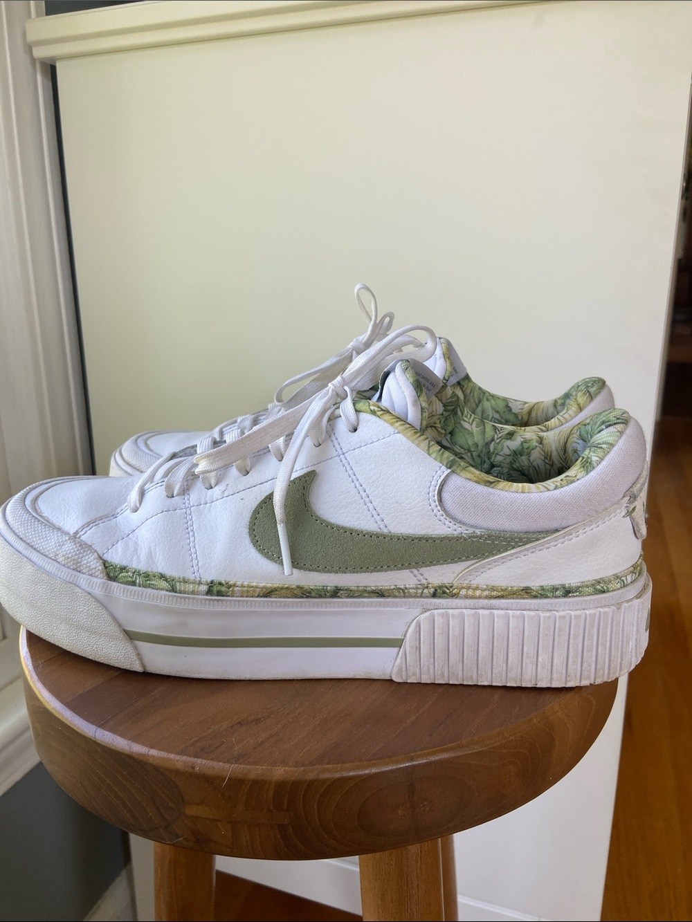 Women’s Nike Court Legacy Lift Tropical 🌴 - Picture 6 of 13
